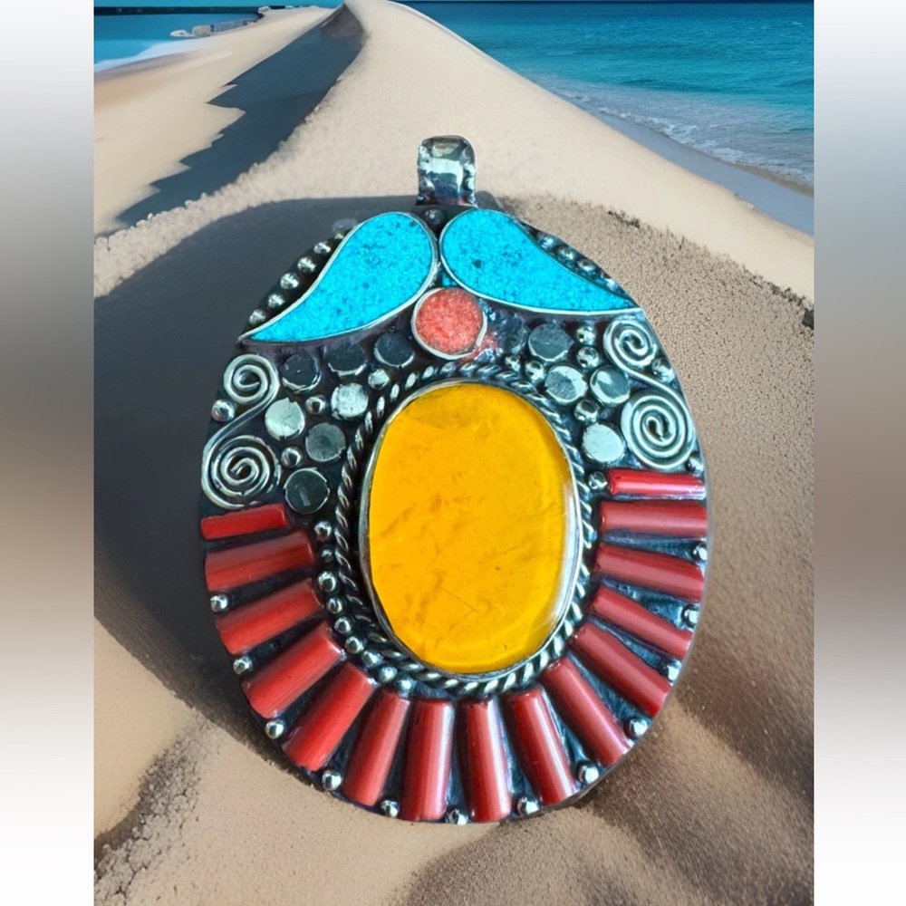 Elegant Handcrafted Ethnic Tibetan & Navajo Style Fruit Shape Stones Pendant 50g